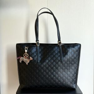 GUCCI GG EMBLEM LARGE TOTE BAG BLACK 37CM ‎847455 AAFDV 1000