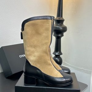 CHANEL MÉTIERS DART HIGH BOOTS BEIGE AND BLACK G46591 B21103 U2030