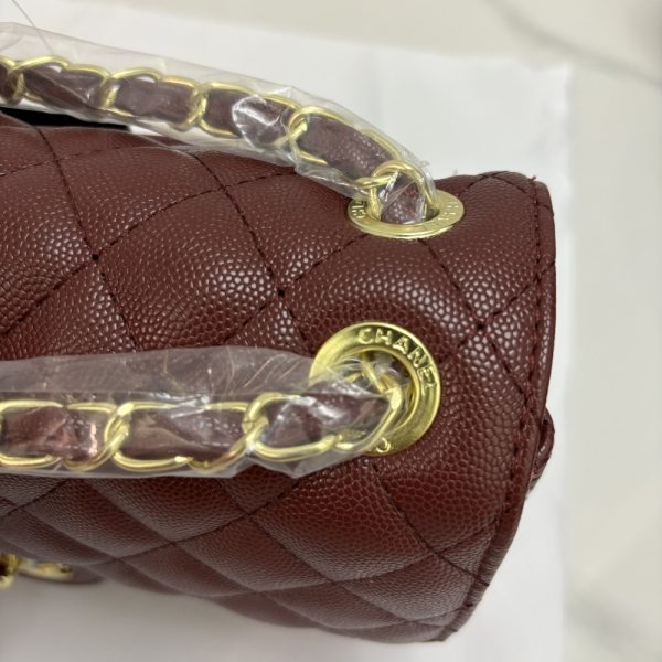 CHANEL MEDIUM CLASSIC DOUBLE FLAP BURGUNDY GOLD HARDWARE 25CM