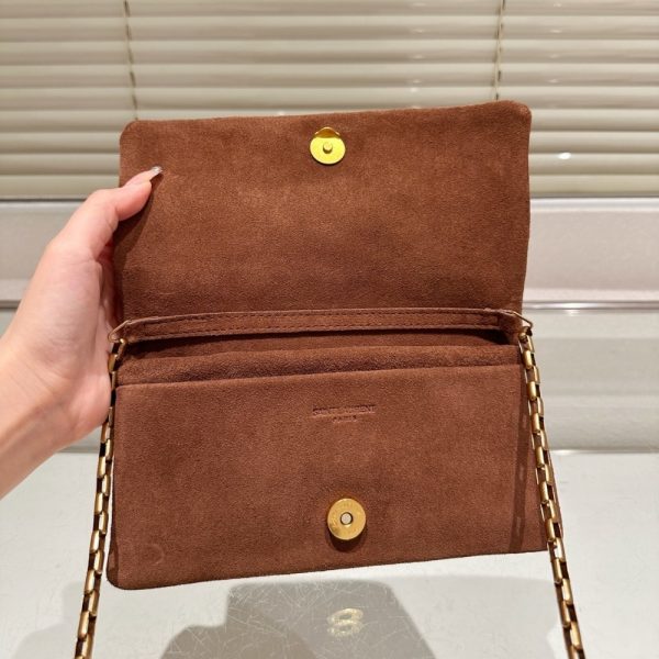 SAINT LAURENT REVERSIBLE KATE MEDIUM IN SUEDE BROWN 22CM 5538041S78W7761