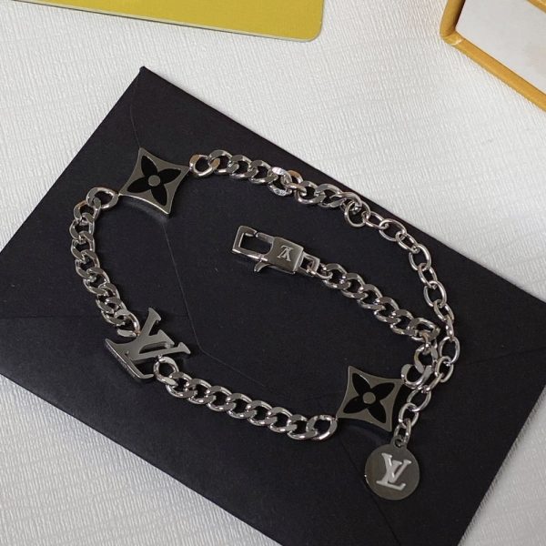 LOUIS VUITTON LV SPIKE BRACELET SILVER M1520A