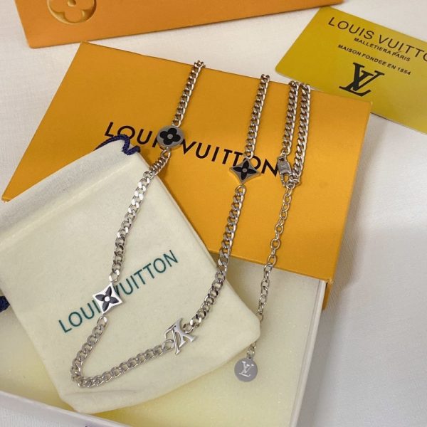 LOUIS VUITTON LV SPIKE CHARMS NECKLACE SILVER M01717
