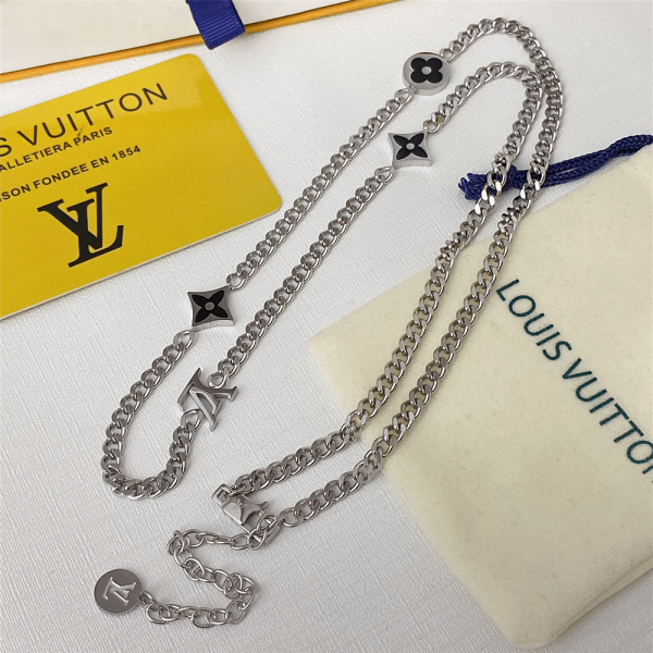 LOUIS VUITTON LV SPIKE CHARMS NECKLACE SILVER M01717