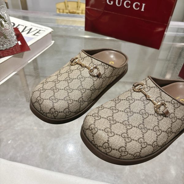 GUCCI WOMEN MULE WITH HORSEBIT CAMEL AND DARK BROWN GG CANVAS 837130 FAB10 2543