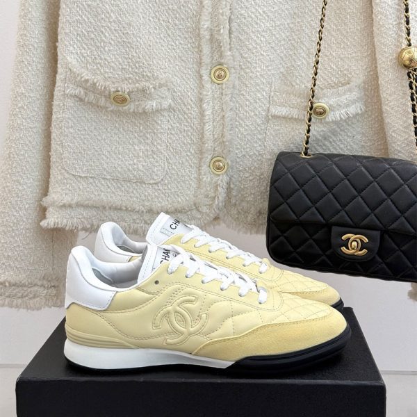 CHANEL Sneakers