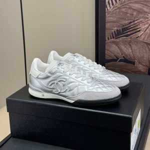CHANEL Sneakers