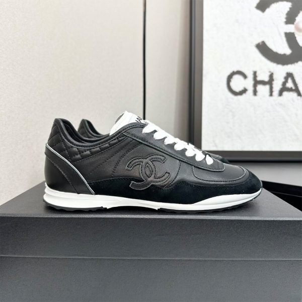 CHANEL Sneakers