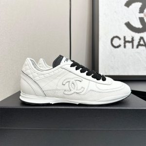CHANEL Sneakers