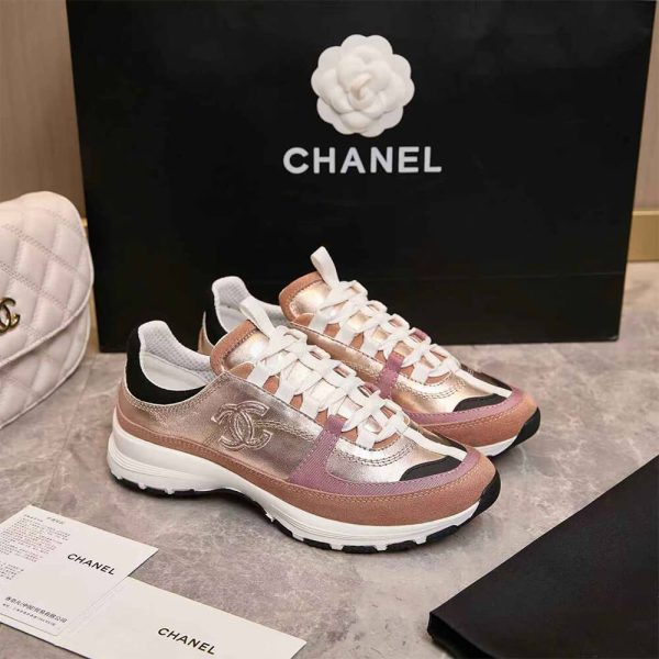 CHANEL Sneakers
