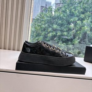 CHANEL Sneakers