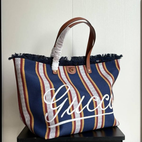 GUCCI EMBROIDERED LARGE CANVAS TOTE BAG IN DARK BLUE AND MULTICOLOR 37CM 818779 FAEF8 8796