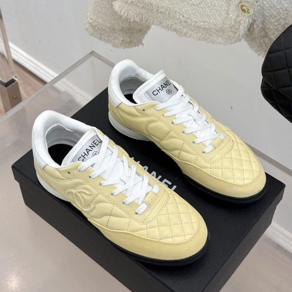CHANEL Sneakers