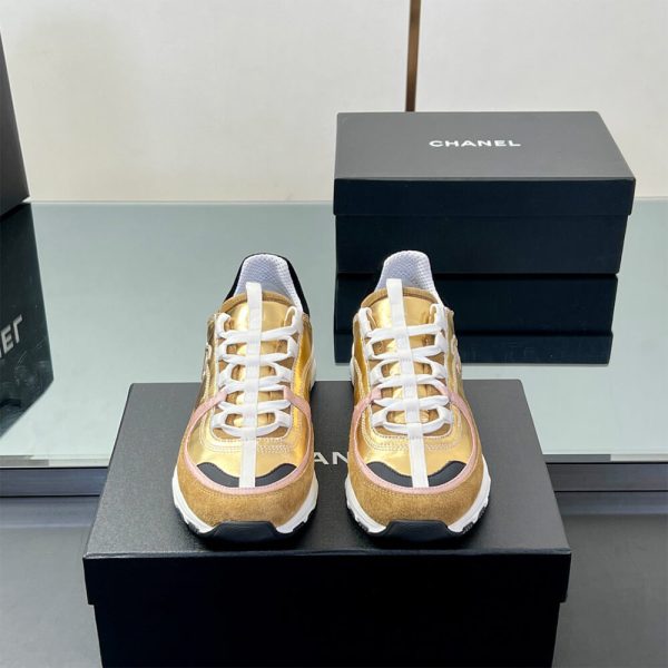 CHANEL Sneakers
