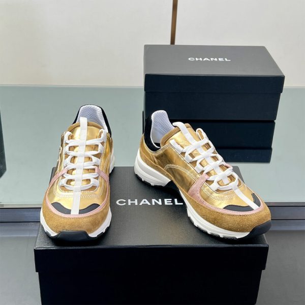 CHANEL Sneakers