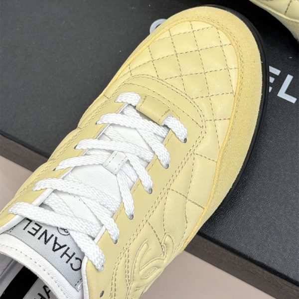 CHANEL Sneakers