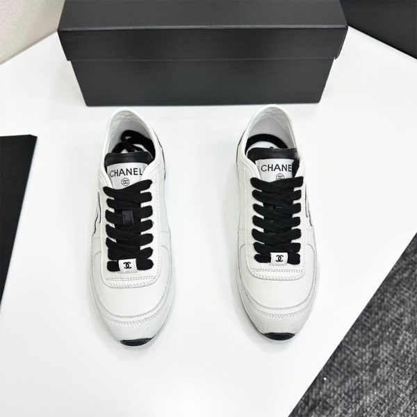 CHANEL Sneakers
