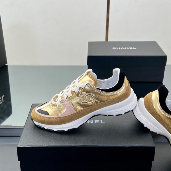 CHANEL Sneakers