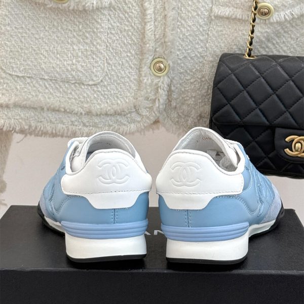 CHANEL Sneakers
