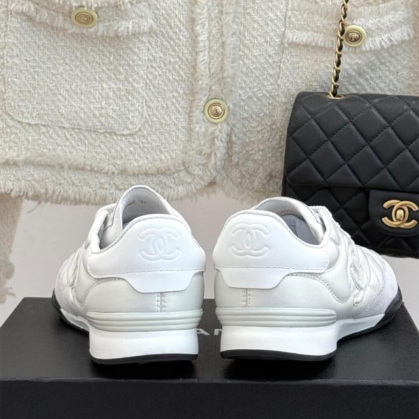 CHANEL Sneakers