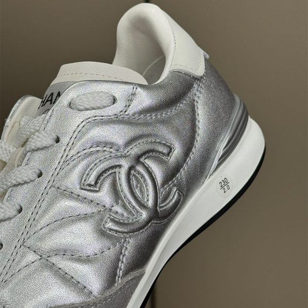 CHANEL Sneakers