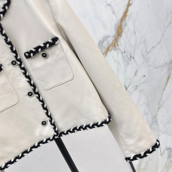 CHANEL WOMEN Genuine Leather COAT(size:S|M|L)