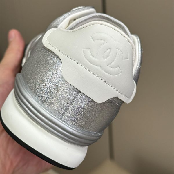 CHANEL Sneakers