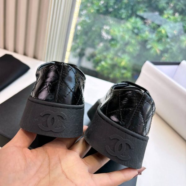 CHANEL Sneakers