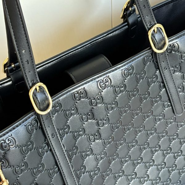 GUCCI GG EMBLEM LARGE TOTE BAG BLACK 37CM ‎847455 AAFDV 1000