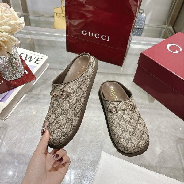 GUCCI WOMEN MULE WITH HORSEBIT CAMEL AND DARK BROWN GG CANVAS 837130 FAB10 2543