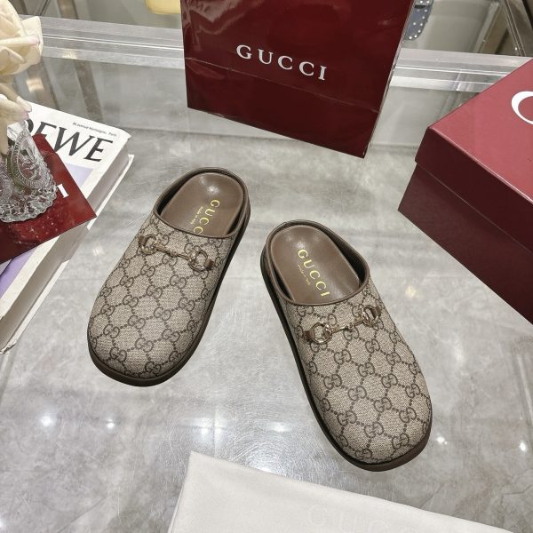 GUCCI WOMEN MULE WITH HORSEBIT CAMEL AND DARK BROWN GG CANVAS 837130 FAB10 2543