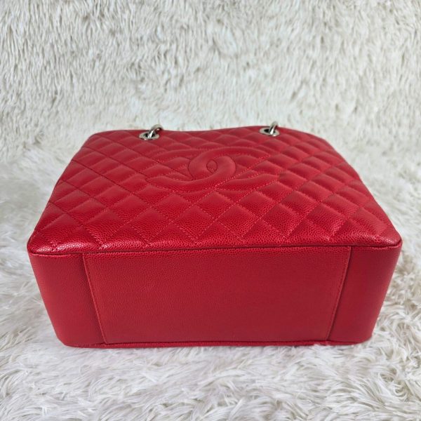 CHANEL GRAND SHOPPING TOTE RED 33CM
