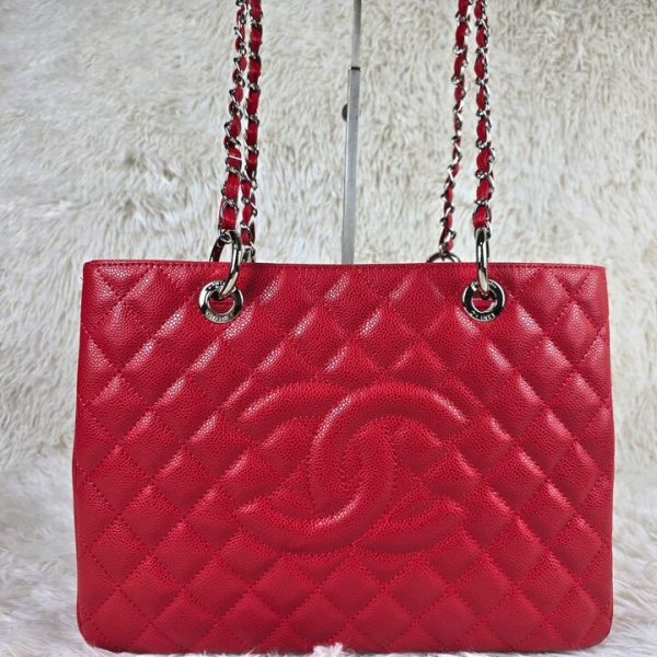 CHANEL GRAND SHOPPING TOTE RED 33CM