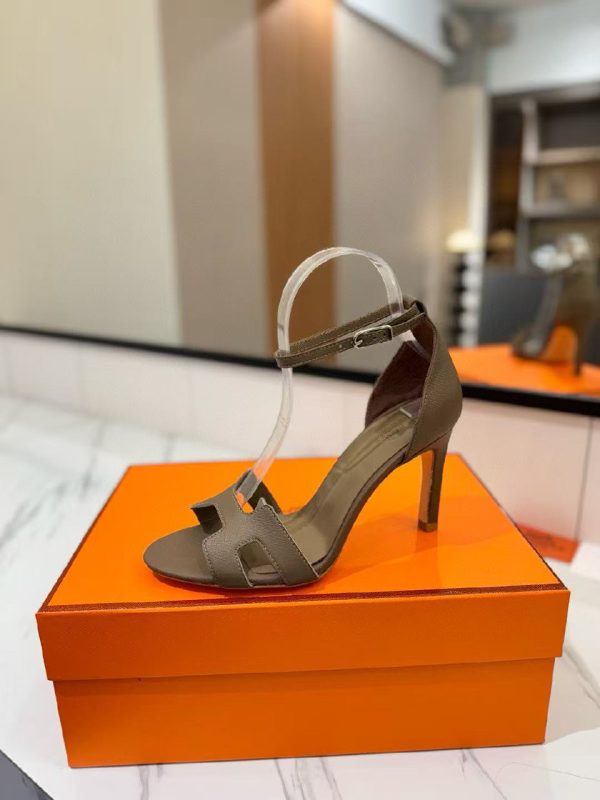 Hermes premiere high heels