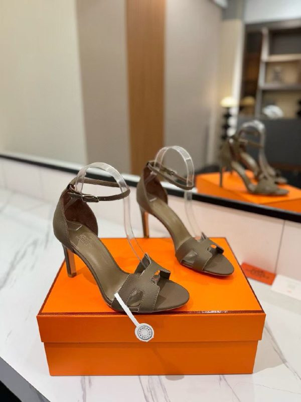 Hermes premiere high heels