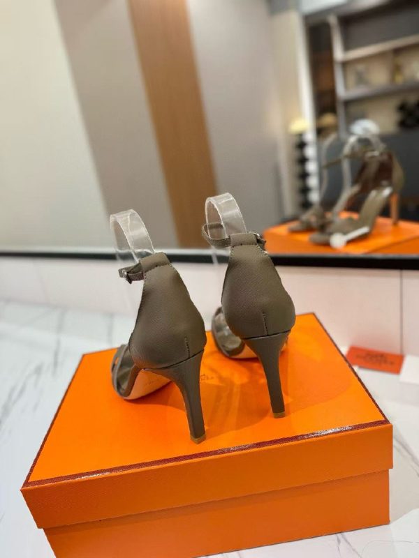 Hermes premiere high heels