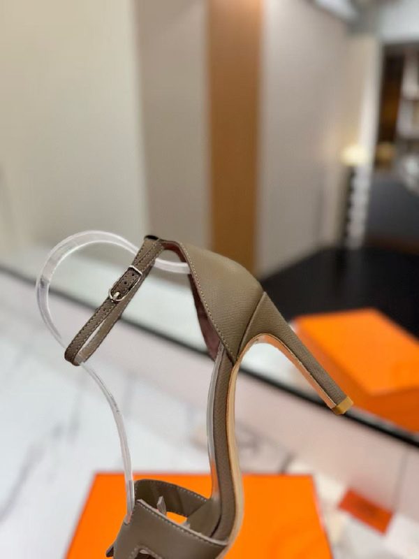 Hermes premiere high heels