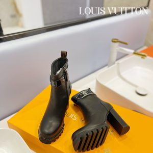 Premium LUV BOOTS 033