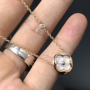 EN – Lux LV Necklaces 034