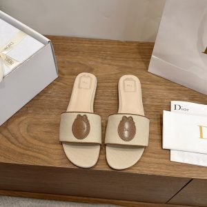 Dior Médaillon Slide Natural